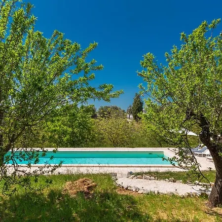 Sessana By Perle Di Puglia * צ'לייה מספיקה